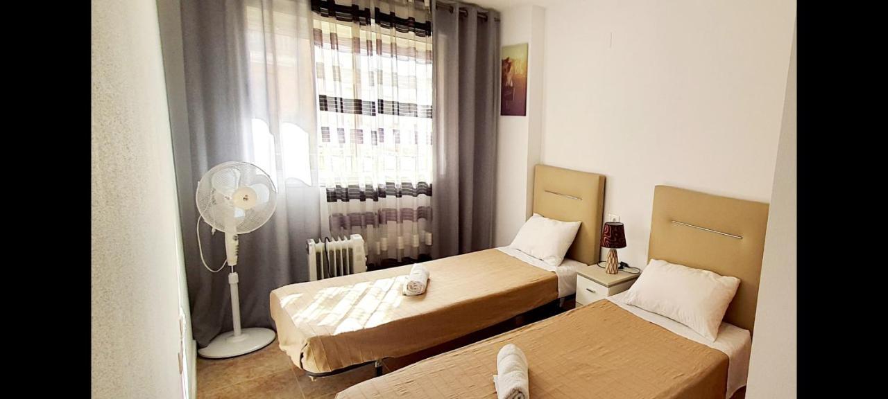 Apartamento Torrevieja Bagian luar foto