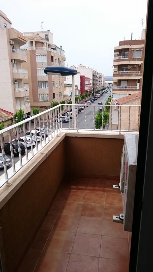 Apartamento Torrevieja Bagian luar foto
