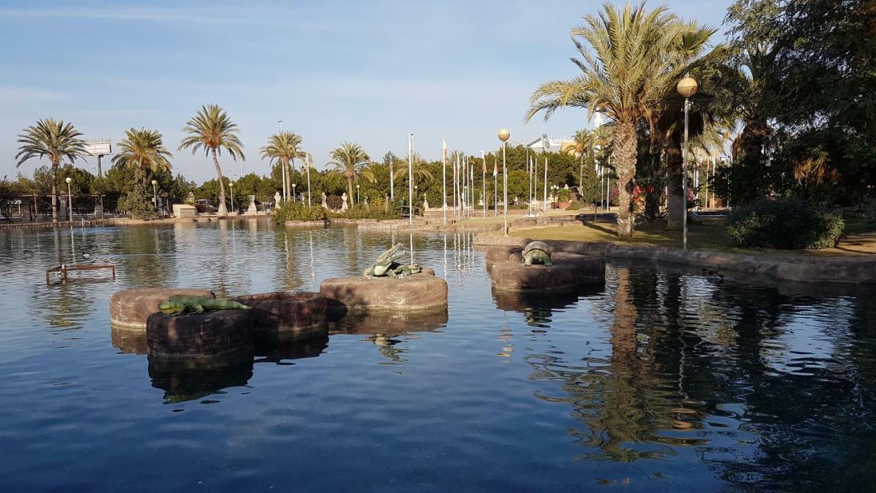 Apartamento Torrevieja Bagian luar foto