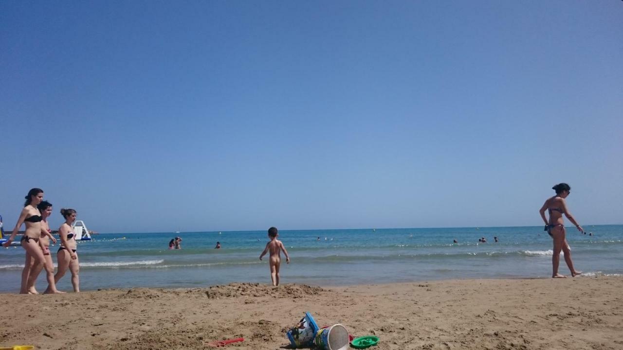 Apartamento Torrevieja Bagian luar foto
